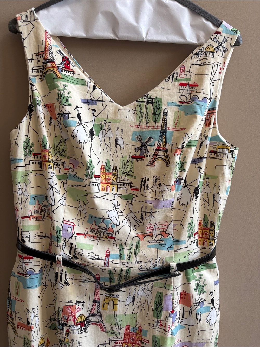 David Meister Paris Eiffel Tower dress with belt
Sz 12 newly dry cleaned - Picture 2 of 10